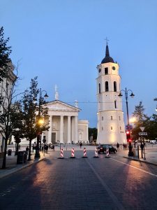 Plac Katedralny w Wilnie